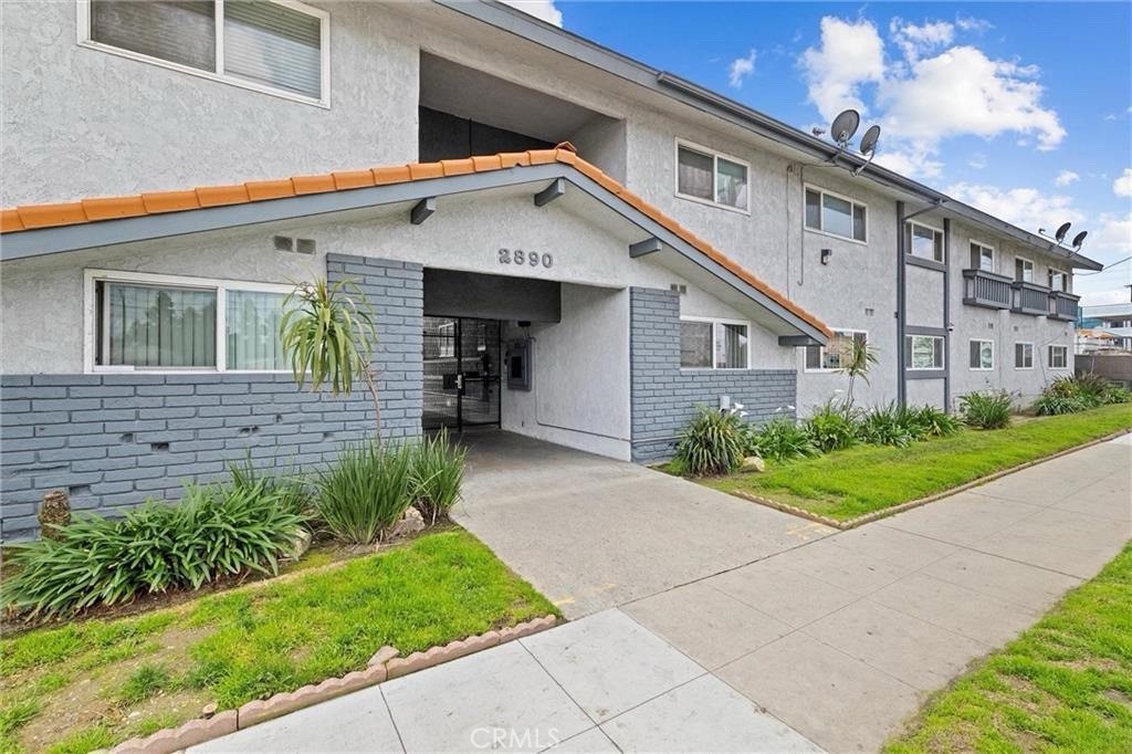 2890 E Artesia Blvd #57