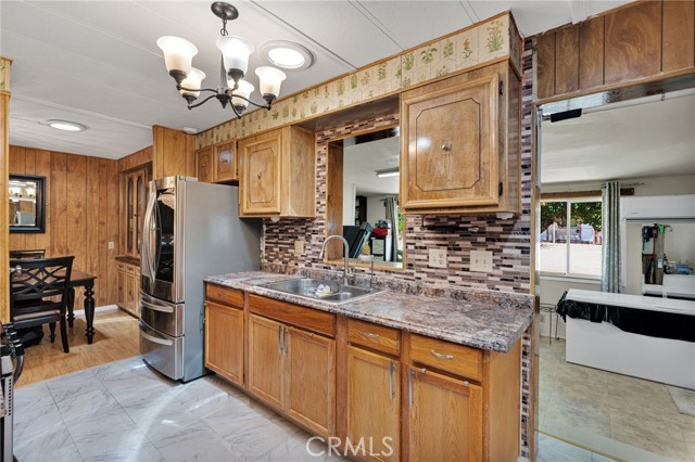Detail Gallery Image 13 of 75 For 12660 Ivanhoe Rd, Lucerne Valley,  CA 92356 - 12 Beds | 12 Baths