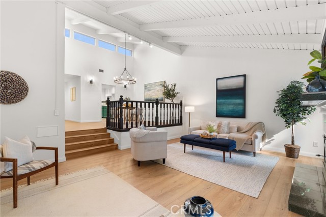 5552 Via Dos Cerros, Riverside CA: https://media.crmls.org/medias/b92da0a6-a514-4afb-8c21-4b6147401af1.jpg