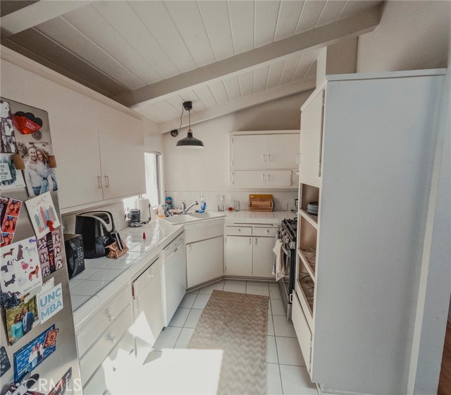 Detail Gallery Image 5 of 15 For 516 Iris Ave, Corona Del Mar,  CA 92625 - – Beds | – Baths