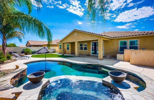 Detail Gallery Image 40 of 55 For 30327 Redding, Murrieta,  CA 92563 - 4 Beds | 3 Baths