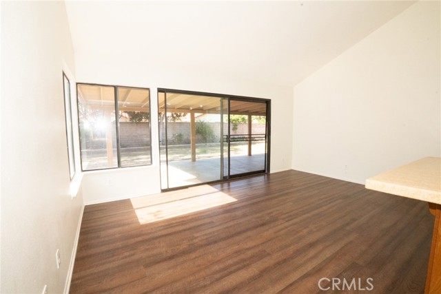 Detail Gallery Image 7 of 17 For 2607 Rochelle Pl, Simi Valley,  CA 93063 - 3 Beds | 2 Baths