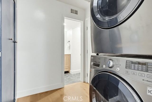 Detail Gallery Image 25 of 34 For 12308 La Maida St, Valley Village,  CA 91607 - 3 Beds | 2 Baths