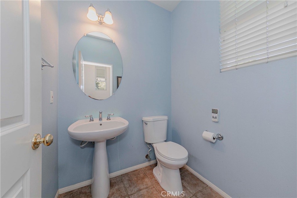 B9301837 6342 416f 9220 544438af4e74