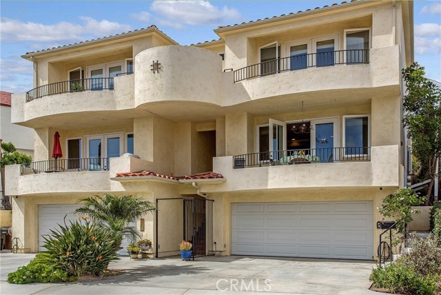 Detail Gallery Image 1 of 37 For 318 Cazador Ln a,  San Clemente,  CA 92672 - 4 Beds | 3/1 Baths