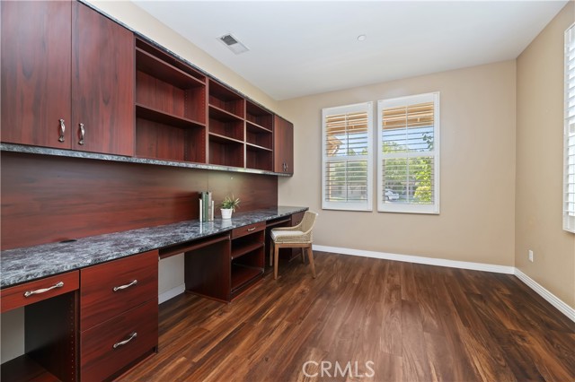Detail Gallery Image 20 of 61 For 493 Poets Square, Fallbrook,  CA 92028 - 3 Beds | 2/1 Baths