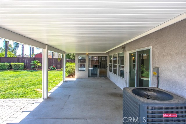 7471 Windrose Drive, Highland CA: https://media.crmls.org/medias/b932dd99-386b-46d4-95c5-7ca2e1446af2.jpg