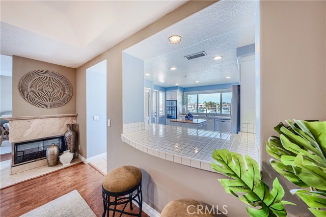 Detail Gallery Image 19 of 39 For 4167 Warner Ave #101,  Huntington Beach,  CA 92649 - 2 Beds | 2 Baths