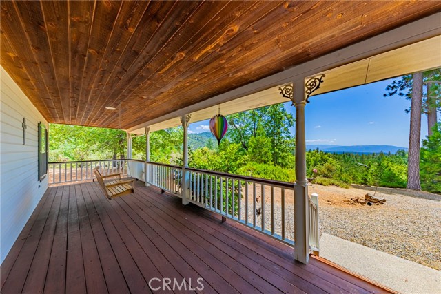 53235 Finegold Creek Court, North Fork CA: https://media.crmls.org/medias/b93348d0-9e1f-49be-aca1-7a75236eb0f3.jpg