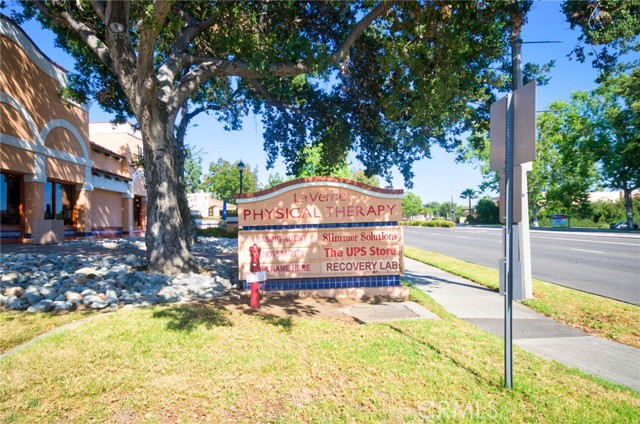 2145 Foothill Boulevard, La Verne CA: https://media.crmls.org/medias/b934b67d-1737-4084-ba0a-de596ce5a612.jpg
