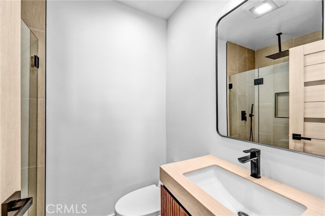 Detail Gallery Image 19 of 36 For 9502 via Salerno, Burbank,  CA 91504 - 2 Beds | 2/1 Baths