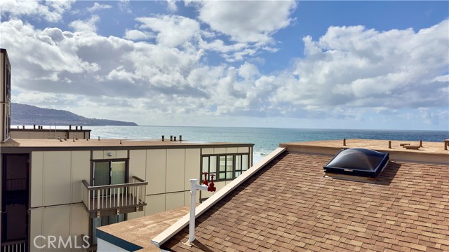 615 Esplanade, Redondo Beach, California 90277, 1 Bedroom Bedrooms, ,1 BathroomBathrooms,Residential,Sold,Esplanade,SB24012531