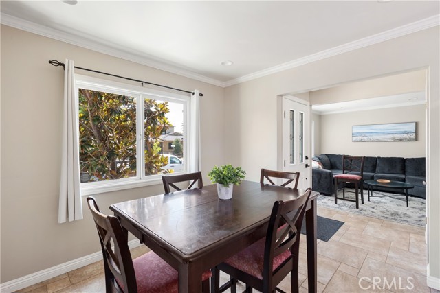 3823 Carfax Avenue, Long Beach CA: https://media.crmls.org/medias/b9358c89-3402-469f-bbf1-4e1c81babc43.jpg