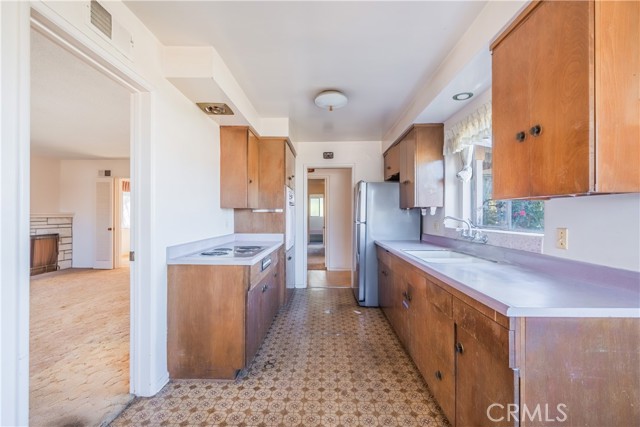 Detail Gallery Image 29 of 39 For 2420 W Grivey, Anaheim,  CA 92804 - 3 Beds | 2 Baths