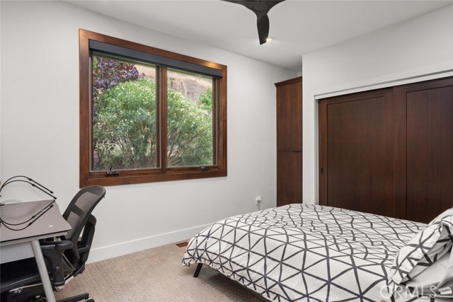3386 Canyon Oaks Terrace, Chico CA: https://media.crmls.org/medias/b93707eb-a2c6-4fb0-8dd9-551447904dd4.jpg