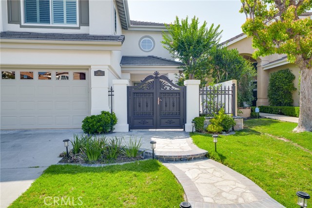 11 High Bluff, Laguna Niguel CA: https://media.crmls.org/medias/b9375e2e-e149-4e04-9ab0-850ed8114608.jpg