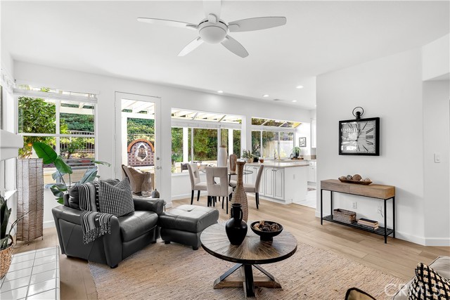 Detail Gallery Image 13 of 36 For 24 Sandbridge, Aliso Viejo,  CA 92656 - 4 Beds | 2/1 Baths