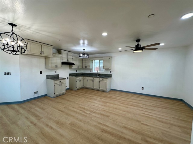 10621 Kalmia Street, Los Angeles CA: https://media.crmls.org/medias/b93806e5-f8fc-4ae4-a031-51f7df265520.jpg