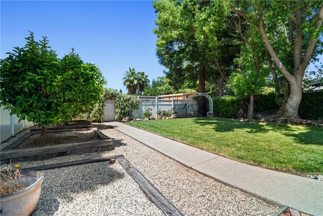 3014 California Park Drive, Chico CA: https://media.crmls.org/medias/b938cf44-71eb-47f3-9e8f-6d41095298d3.jpg