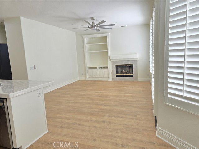 Detail Gallery Image 8 of 35 For 32921 Adelante St, Temecula,  CA 92592 - 5 Beds | 3 Baths