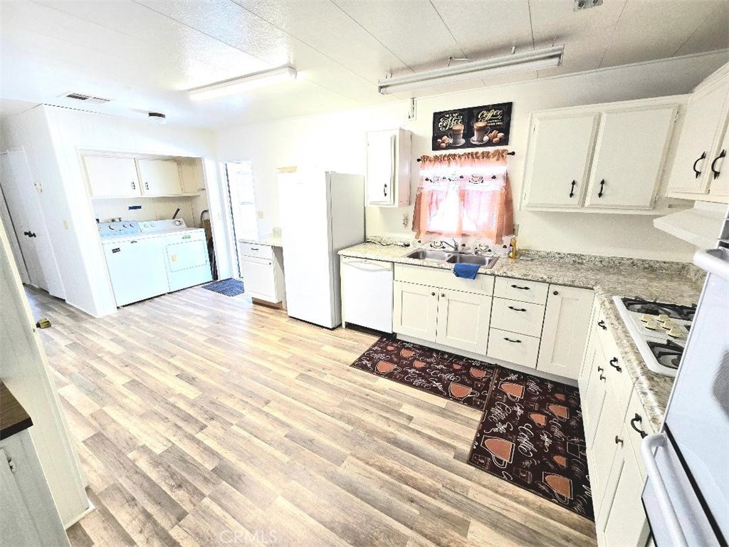 MLS #OC25221547 image #6