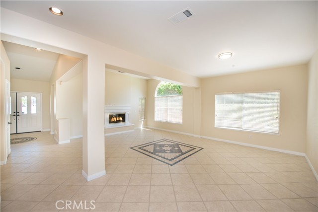 28817 Terrace Drive, Highland CA: https://media.crmls.org/medias/b9398df6-df0d-4650-a4a7-73660ef4221f.jpg