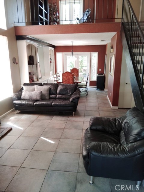 11537 Mount Hood Court, Rancho Cucamonga CA: https://media.crmls.org/medias/b939a2c0-ae41-4b01-bed2-df68b758bbe5.jpg