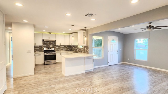 Detail Gallery Image 12 of 55 For 3070 Santo Tomas, Perris,  CA 92571 - 3 Beds | 2 Baths