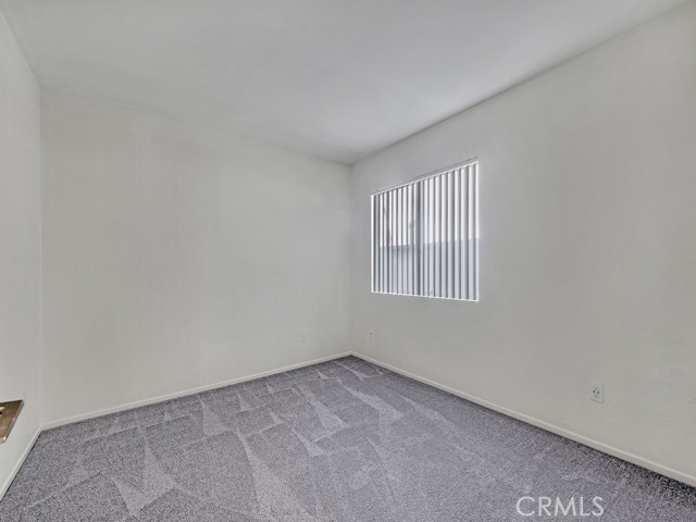 14218 Victory Boulevard, Van Nuys CA: https://media.crmls.org/medias/b939e872-1e24-4ee7-bd01-cca0c864cfbe.jpg
