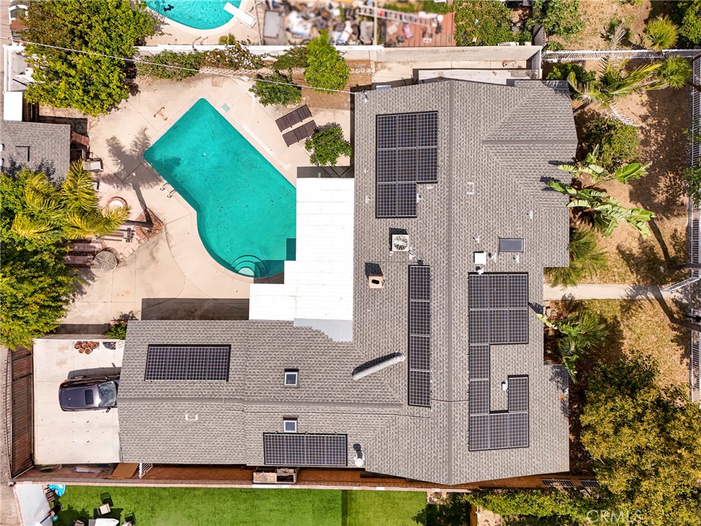 https://media.crmls.org/medias/b93a4295-6009-45c7-a354-d66a5500e3bd.jpg?preset=X-Large