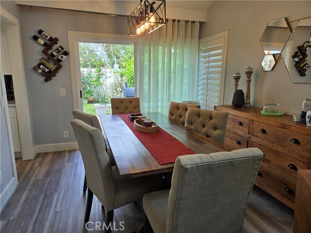 5 Carriage Hill Lane, Laguna Hills CA: https://media.crmls.org/medias/b93ab0a2-d343-4b78-a7bc-35eafebe42b4.jpg