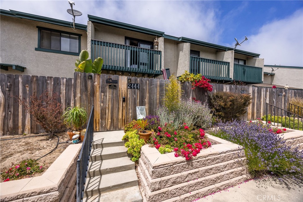 2444 La Costa Court