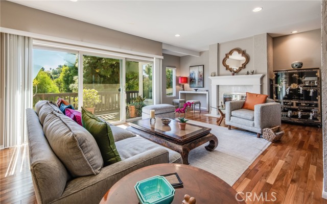 37 Aspen Way, Rolling Hills Estates, California 90274, 2 Bedrooms Bedrooms, ,2 BathroomsBathrooms,Residential,Sold,Aspen,PV23025170