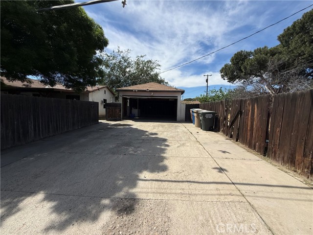 4416 Mesa, Bakersfield CA: https://media.crmls.org/medias/b93b462b-7b31-4423-a50c-ee2978db20d1.jpg