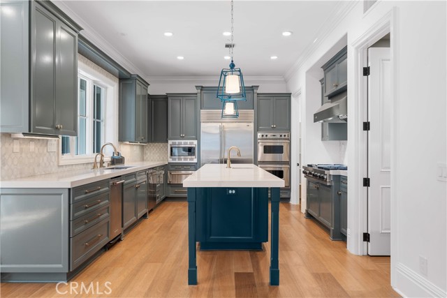 Detail Gallery Image 15 of 50 For 28 Old Course Dr, Newport Beach,  CA 92660 - 4 Beds | 4/1 Baths
