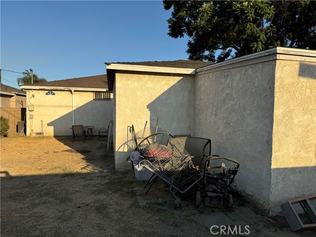 Detail Gallery Image 6 of 15 For 2801 Adriatic Ave, Long Beach,  CA 90810 - 3 Beds | 2 Baths