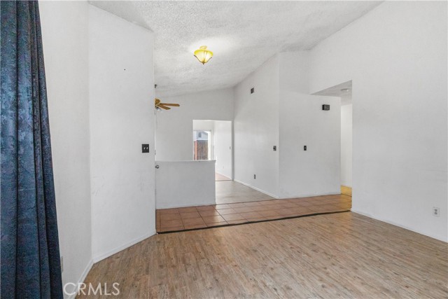 Detail Gallery Image 6 of 36 For 13840 San Gorgonio Rd, Victorville,  CA 92392 - 3 Beds | 2 Baths
