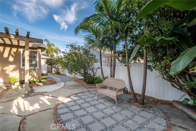 Detail Gallery Image 42 of 51 For 8819 Glider, Los Angeles,  CA 90045 - 3 Beds | 2 Baths