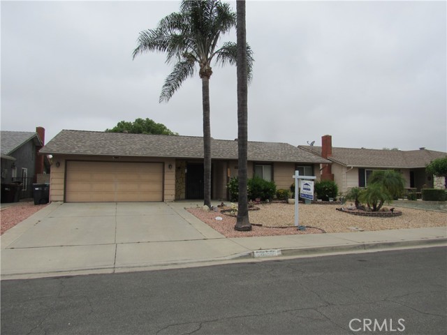 26250 Spaniel Lane, Menifee CA: https://media.crmls.org/medias/b93da048-54c6-4f05-80eb-0052a7109e76.jpg