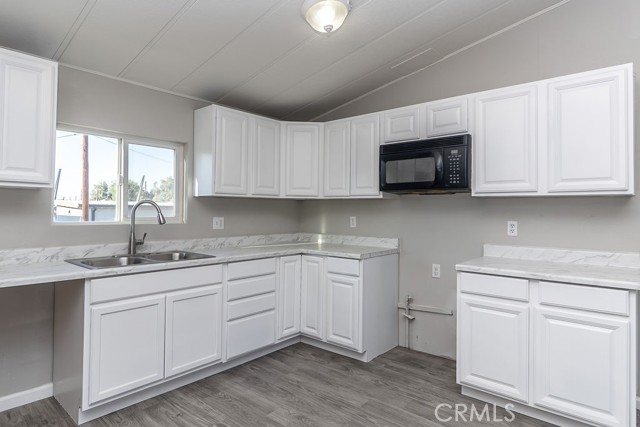 804 Market Street, Needles CA: https://media.crmls.org/medias/b93df002-94a7-48f0-8a43-a3e562082b1f.jpg