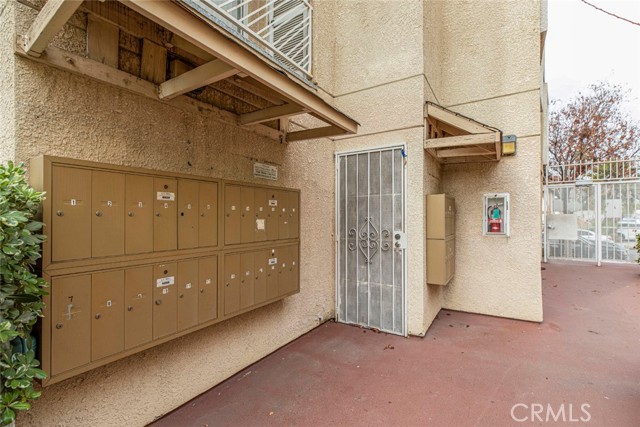 Detail Gallery Image 7 of 44 For 116 W Maple St #9,  Glendale,  CA 91204 - 3 Beds | 2 Baths
