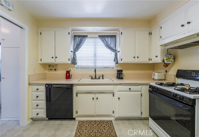 Image 10 of 48 For 2433 Dollar Street