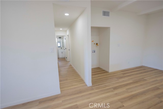 Detail Gallery Image 7 of 48 For 2122 W 10th St, Santa Ana,  CA 92703 - – Beds | – Baths