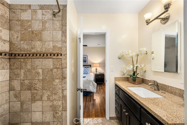 Detail Gallery Image 36 of 67 For 1832 Windsor Ln, Santa Ana,  CA 92705 - 4 Beds | 2/1 Baths