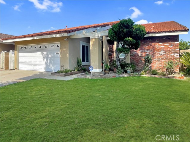 17510 Vierra Avenue, Cerritos CA: https://media.crmls.org/medias/b93eb7d0-dfb8-4d40-8ca7-da013ac7d778.jpg