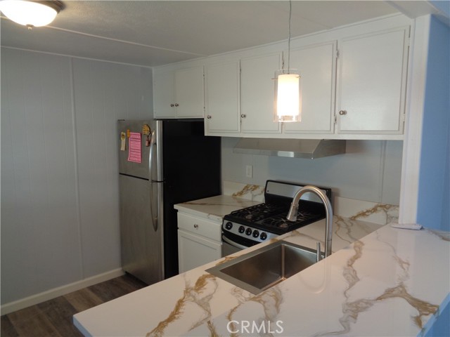 2345 W 190Th Street, Redondo Beach CA: https://media.crmls.org/medias/b93ecbaa-9d94-440c-95a8-98a095a9bb5b.jpg