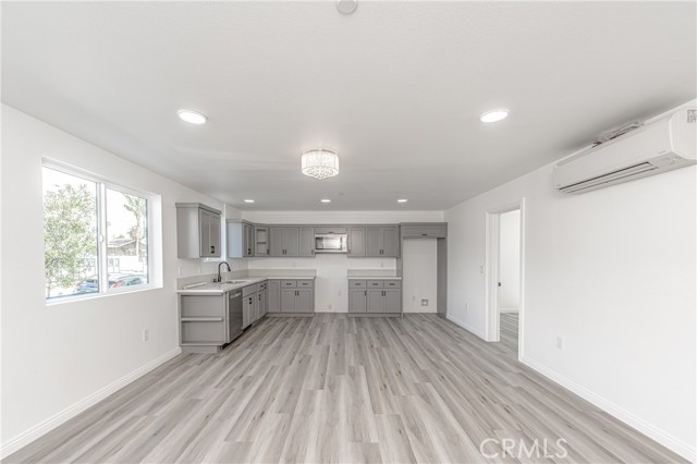 Detail Gallery Image 43 of 72 For 3653 Halldale Ave, Los Angeles,  CA 90018 - – Beds | – Baths