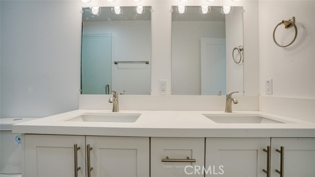 Detail Gallery Image 26 of 37 For 5903 Bonsallo Avenue, Los Angeles,  CA 90044 - 10 Beds | 6 Baths