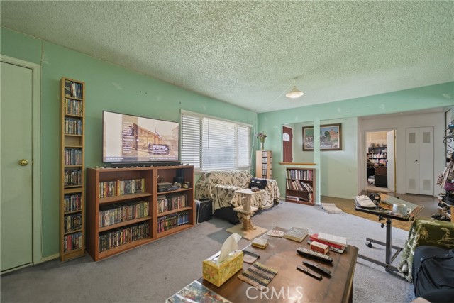 Detail Gallery Image 3 of 21 For 3357 W Olinda Ln, Anaheim,  CA 92804 - 3 Beds | 2 Baths