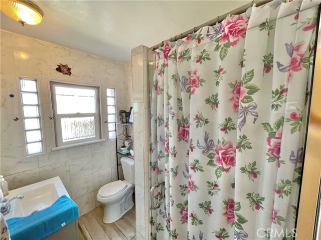 Detail Gallery Image 18 of 27 For 2609 Hyde Park Bld, Los Angeles,  CA 90043 - 2 Beds | 1 Baths